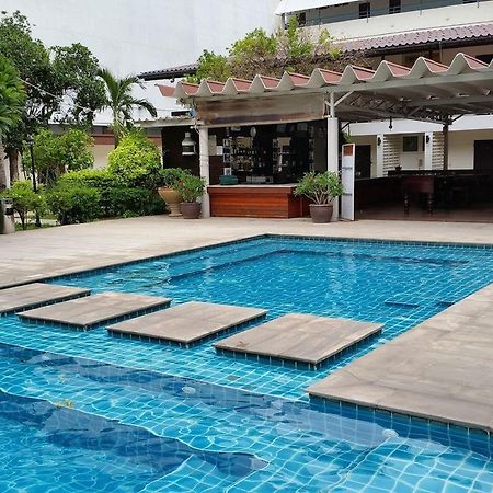 Nautical Inn Pattaya Exterior photo