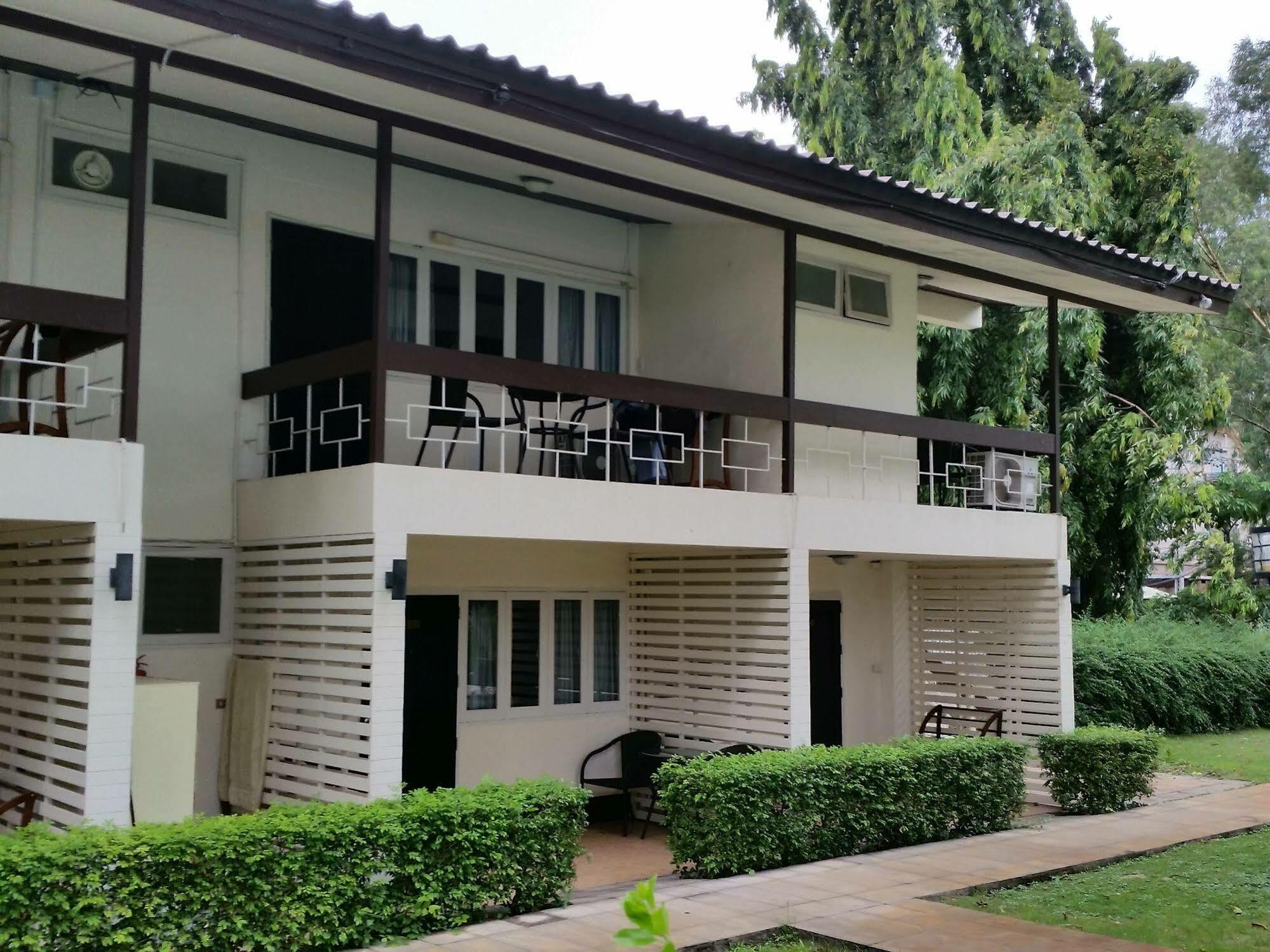 Nautical Inn Pattaya Exterior photo